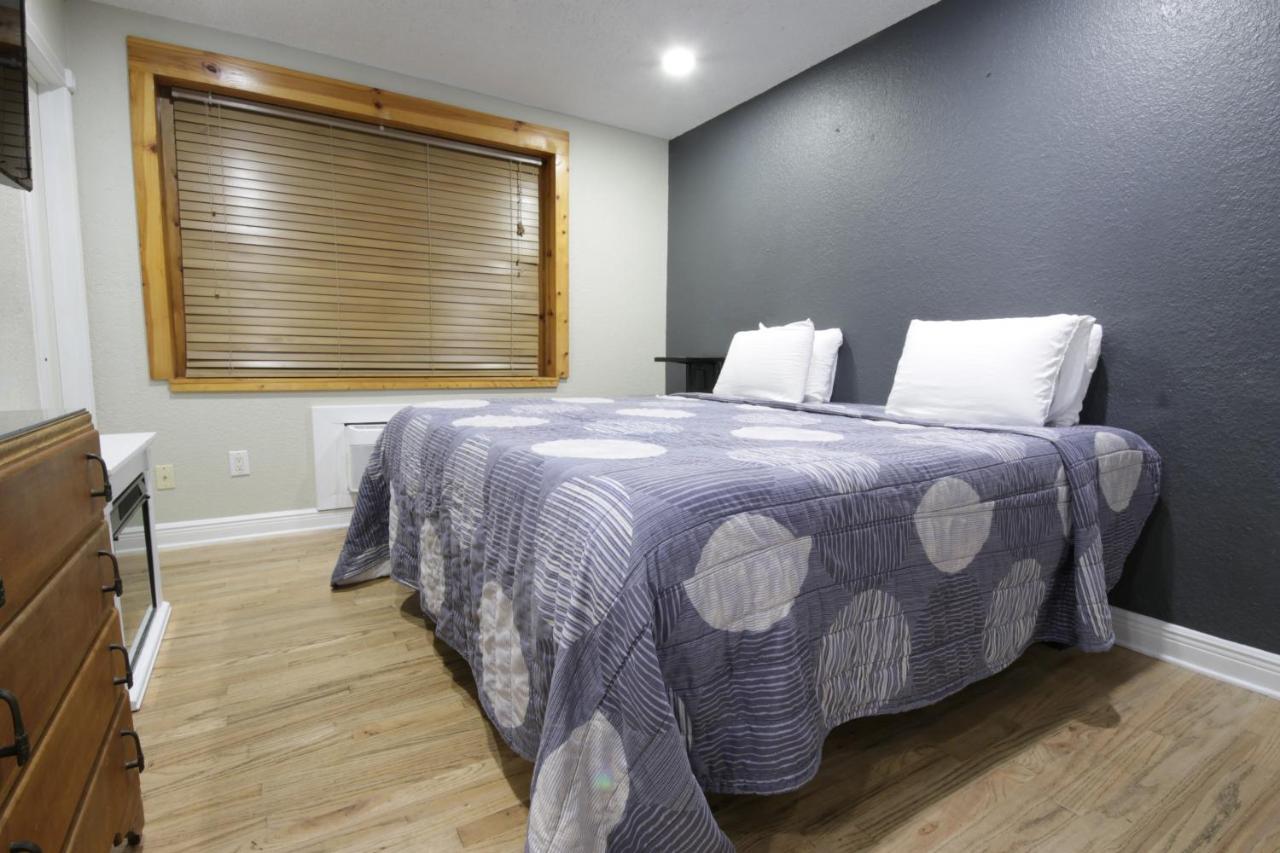Hyde Park Hotel 3*